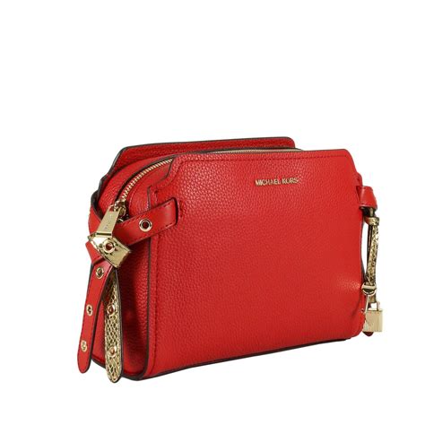 dunkelrote michael kors tasche